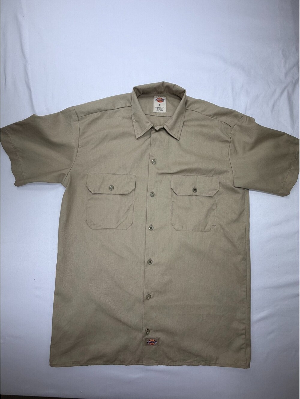 Dickies Men's Button Up Shirt Short Sleeve Front Pocket Solid Size S Beige
